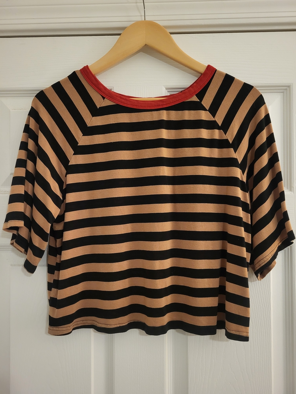 Striped Black and Tan Short Sleeve Tee with Red Neckline